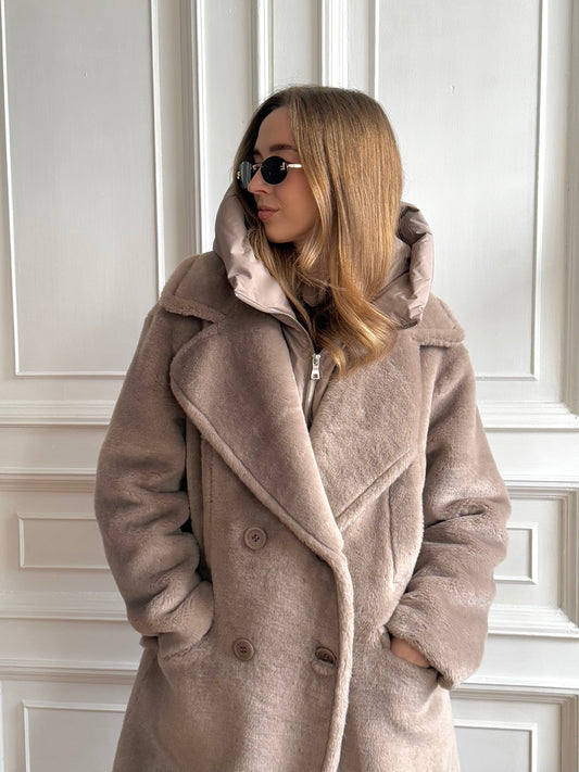 FAUX FUR COAT